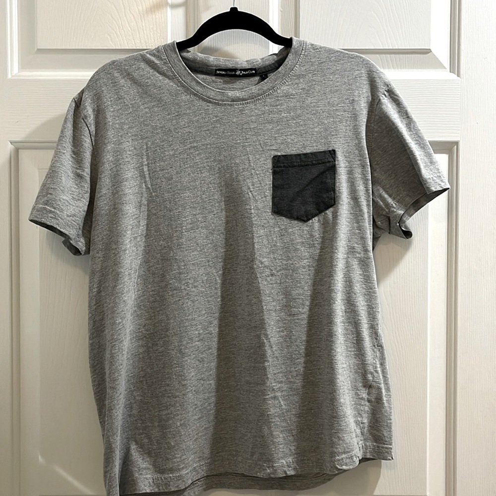 Grey Polo tshirt with bucket size large